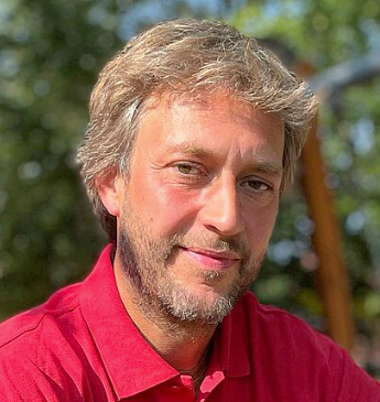 Walter Berenz – Gründer & Tischler für handgemachte Tierprodukte aus Holz in Königshain Sachsen